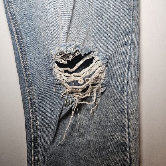 Princess Polly High-Waist Distressed Jeans - Picture 3 of 8